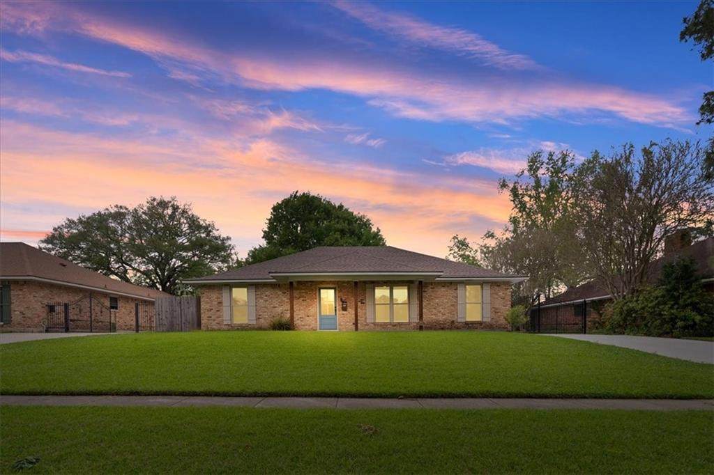 9041 Cottage Drive - Photo 1