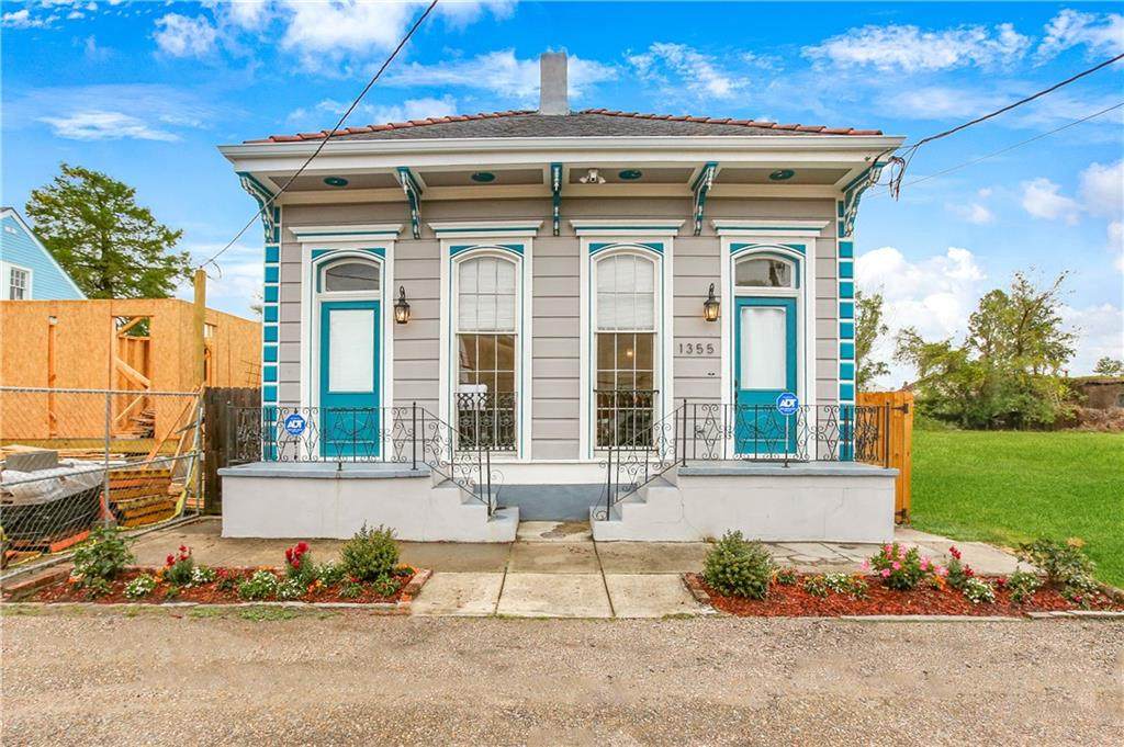 1355 Columbus Street - Photo 1