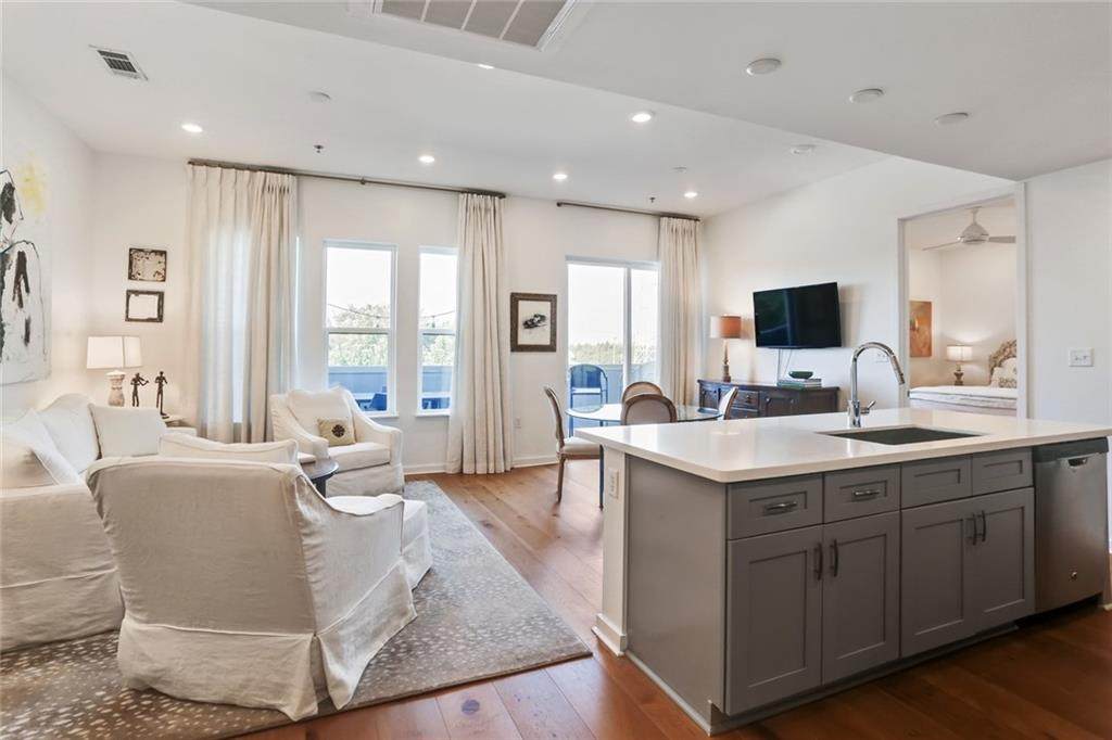 8616 Oak Street - Photo 1