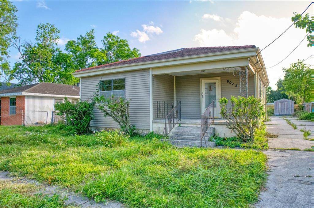8018 Lucerne Street - Photo 1