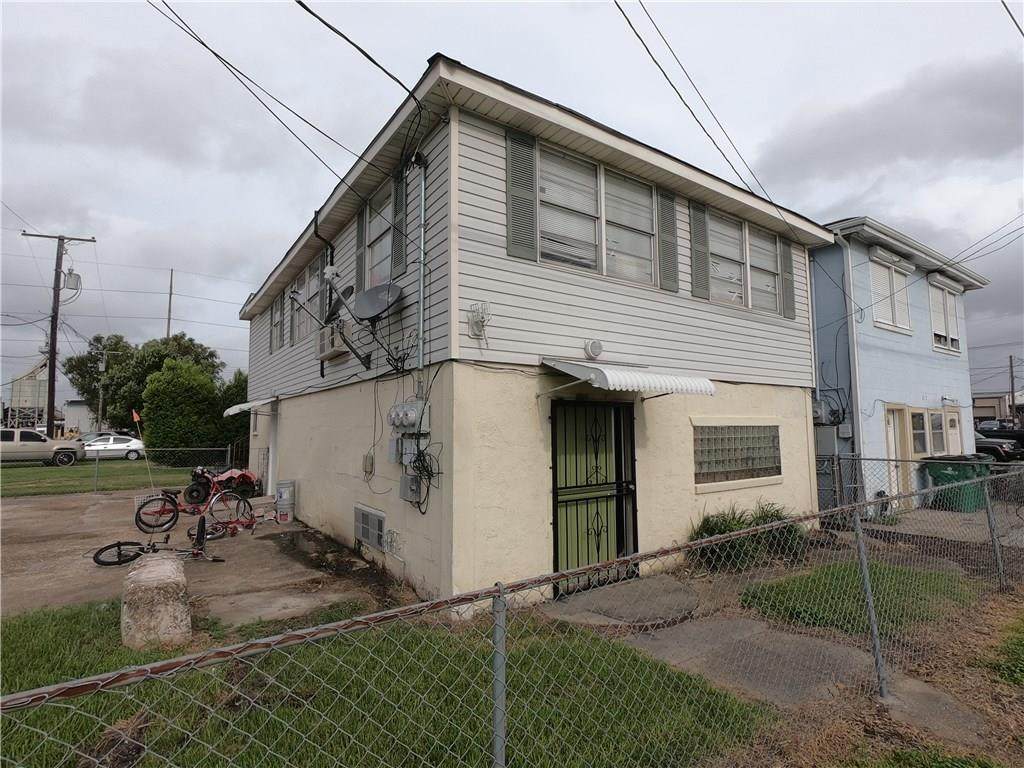 2000 Shrewsbury Drive - Photo 1