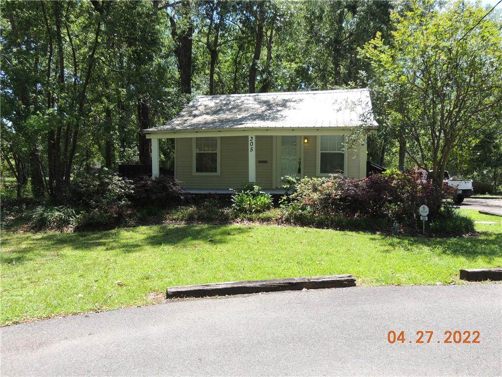 305 30TH Avenue - Photo 1