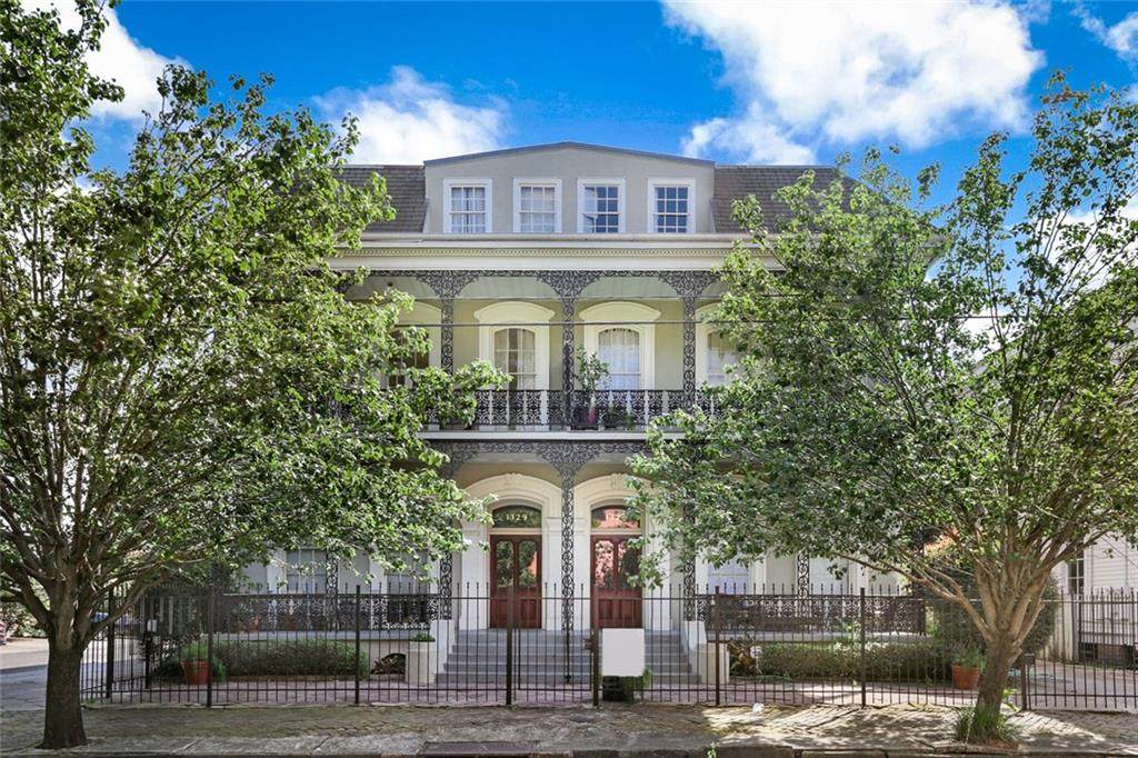 1329 St Andrew Street - Photo 1