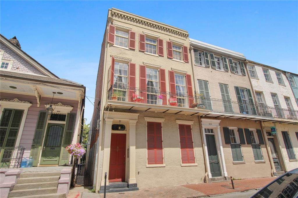 827 Burgundy Street - Photo 1