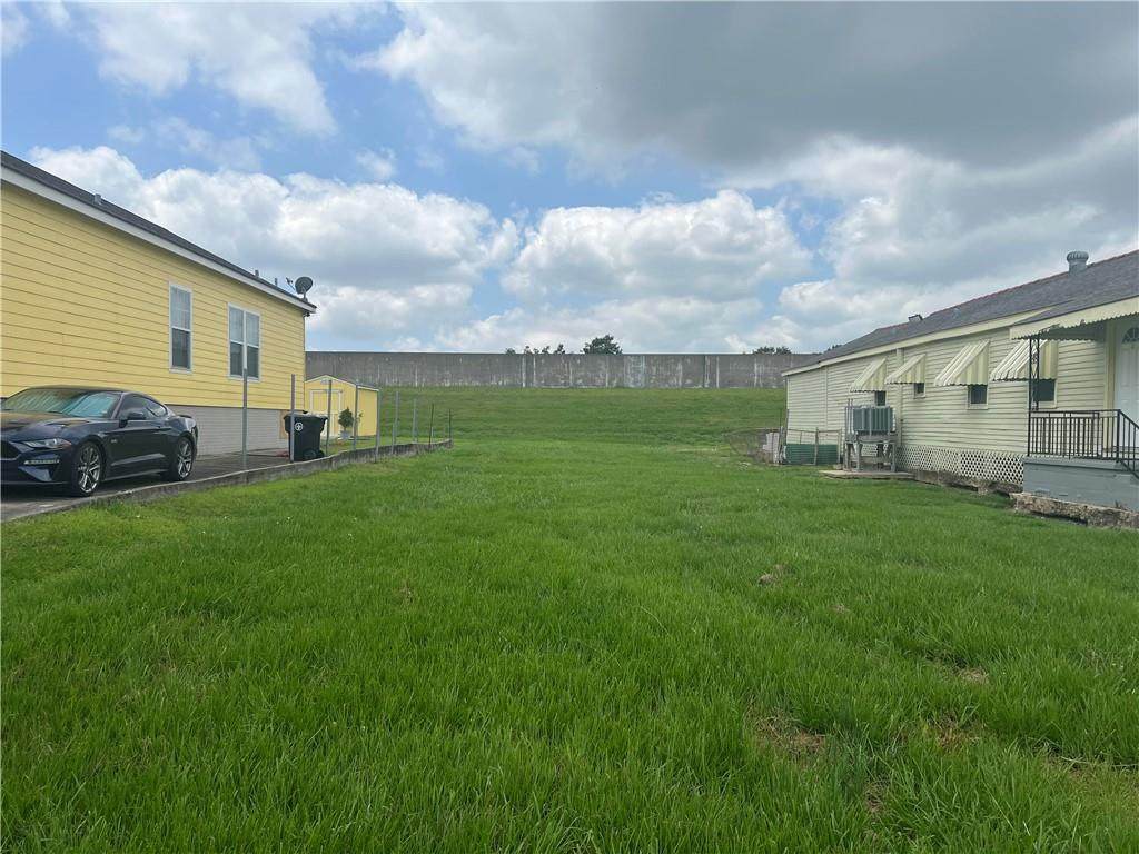 6052 Warrington Drive - Photo 1