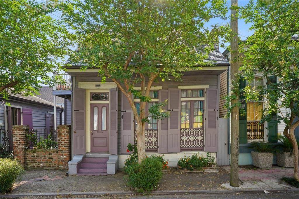 1131 Frenchmen Street - Photo 1