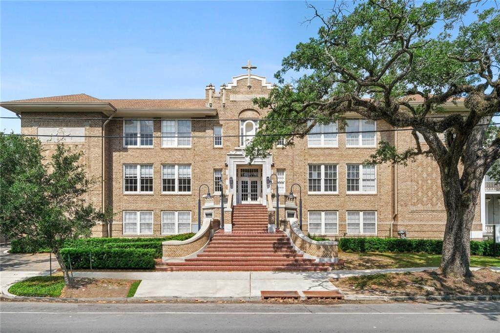 1215 Louisiana Avenue - Photo 1