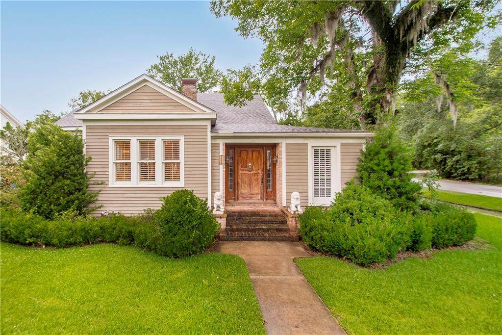 233 Jahncke Avenue - Photo 1