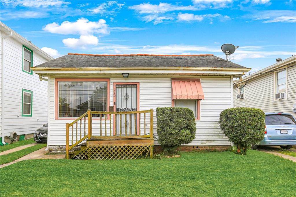 1620 Salcedo Street - Photo 1