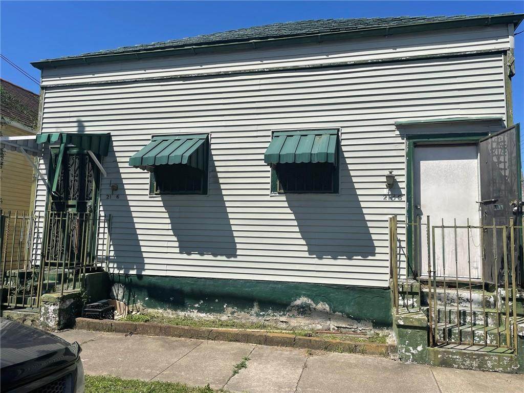2136 38 Second Street - Photo 1