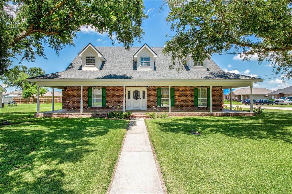 300 Tania Avenue - Photo 1