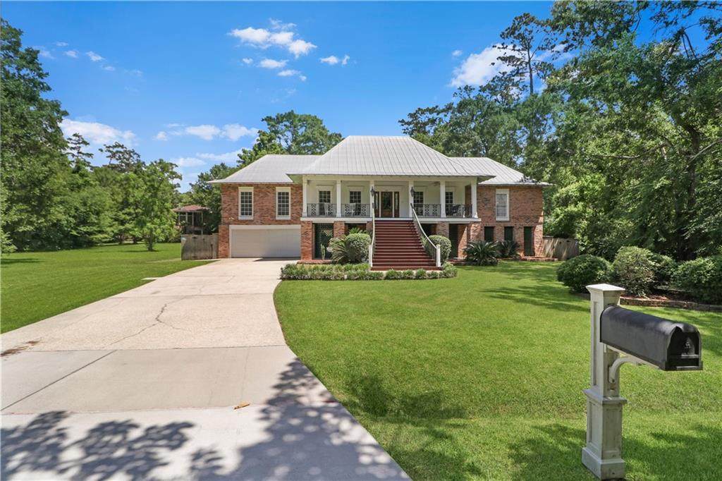221 Katherine Parkway - Photo 1