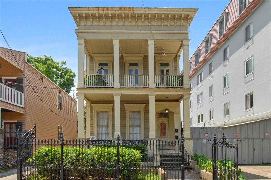 2120 Prytania Street - Photo 1