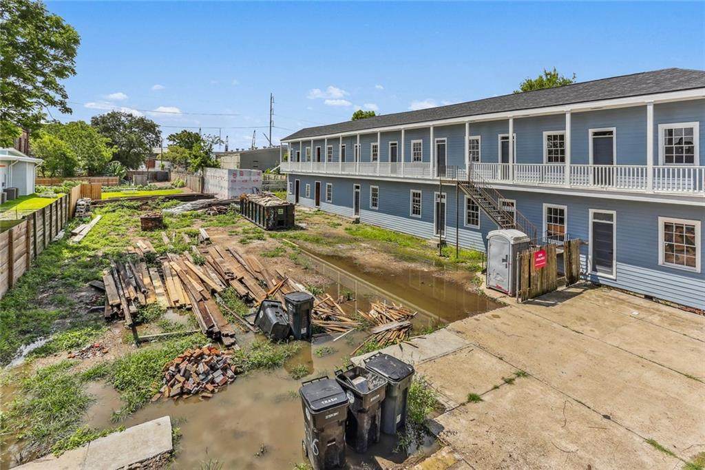2218 St Thomas Street - Photo 1