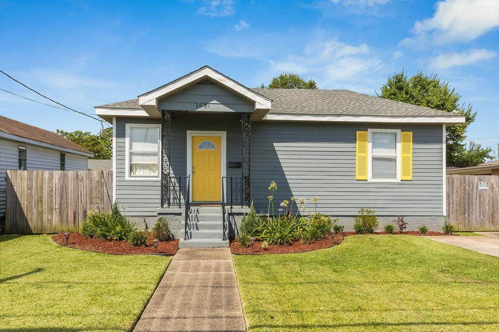 1634 Newton Street - Photo 1