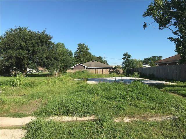2120 Aycock Street - Photo 1