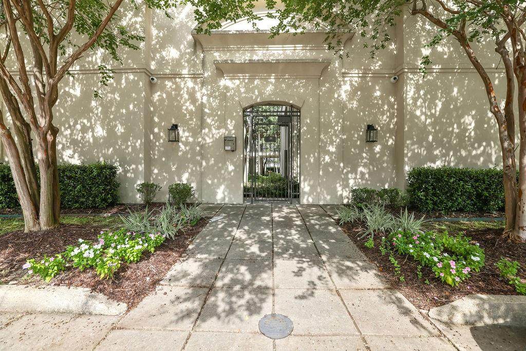 7550 Lasalle Avenue - Photo 1
