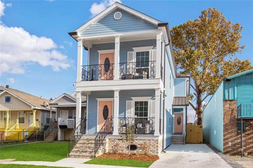 736 S Lopez Street - Photo 1