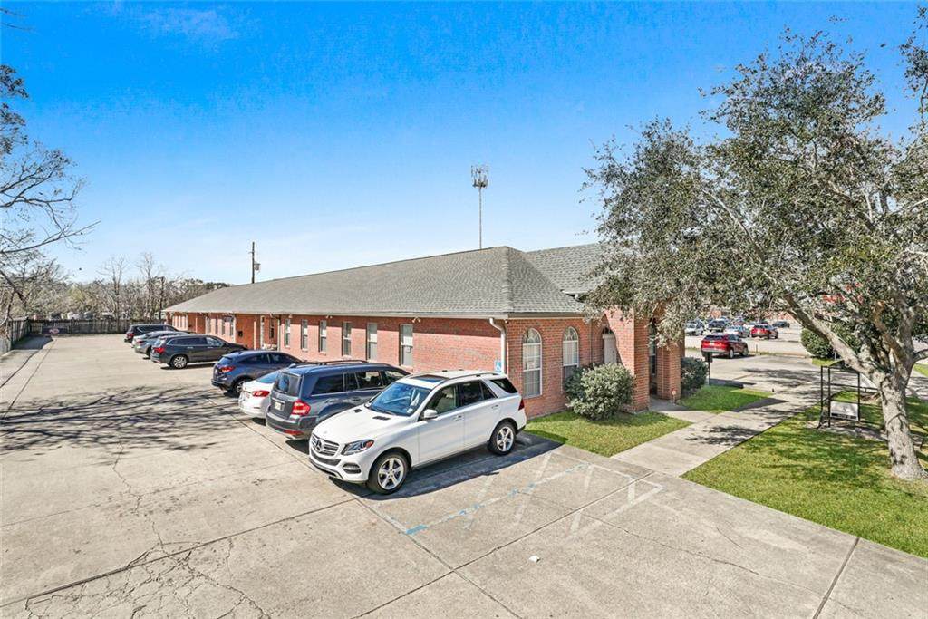 8000 Crowder Boulevard - Photo 1