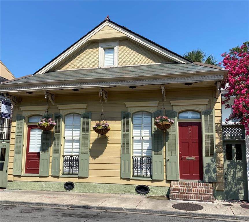 919 21 Dauphine Street - Photo 1