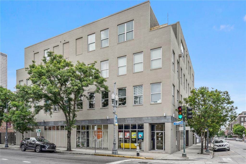 835 Julia Street - Photo 1