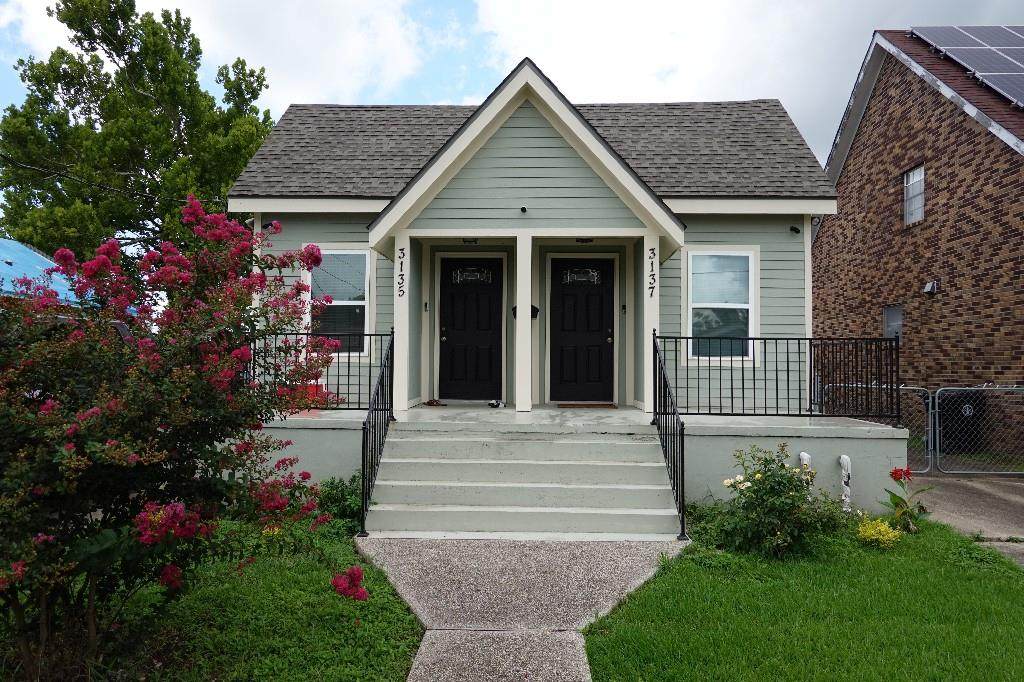 3135 Prieur Street - Photo 1