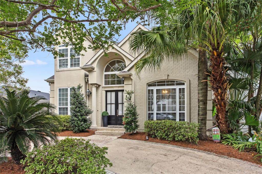 219 Hollywood Drive - Photo 1