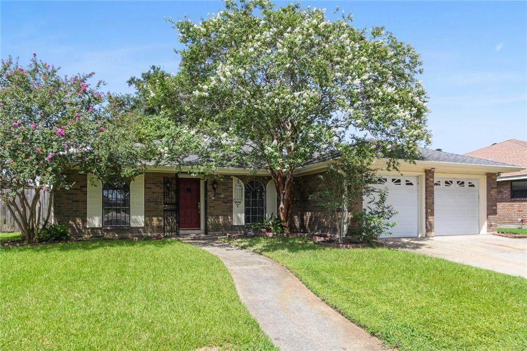 7450 Seven Oaks Road - Photo 1