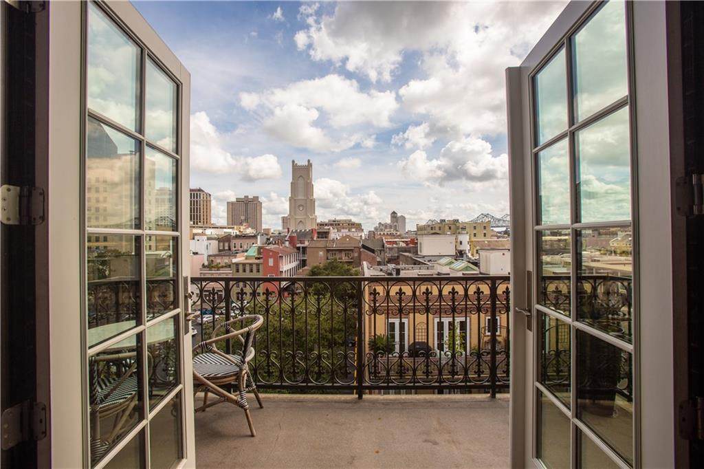 731 St Charles Avenue - Photo 1