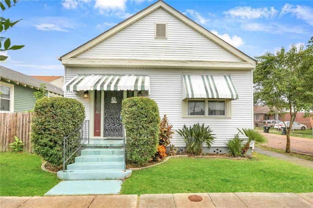 1825 Hope Street - Photo 1