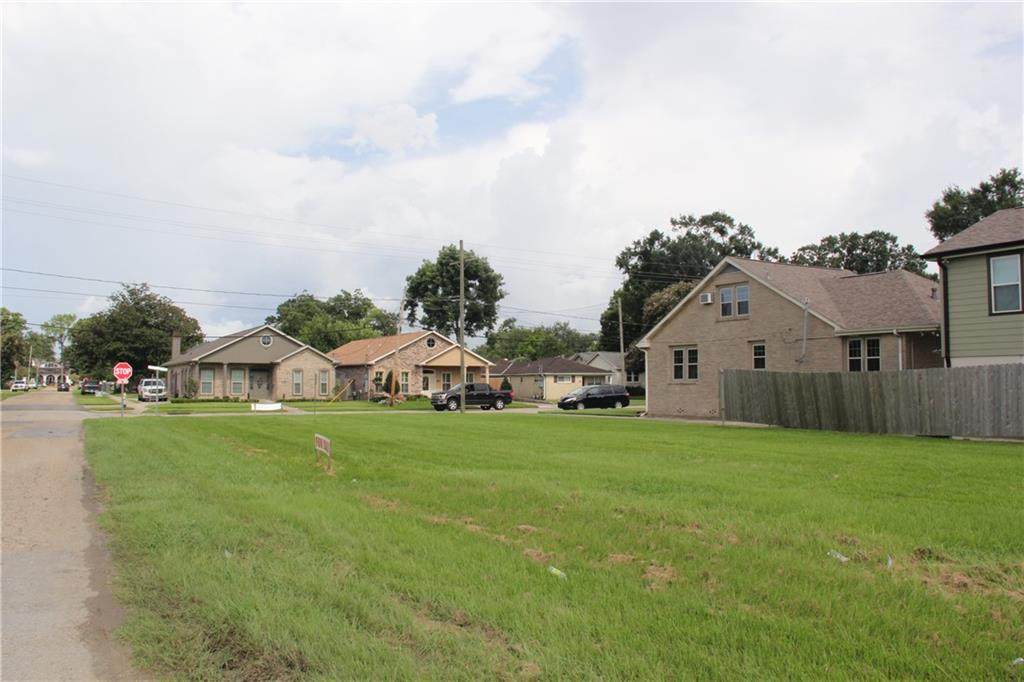 698 Jefferson Heights Avenue - Photo 1