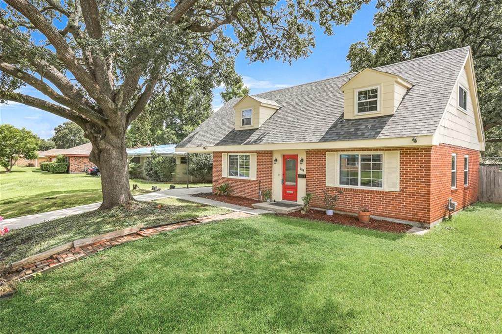 2510 Somerset Drive - Photo 1