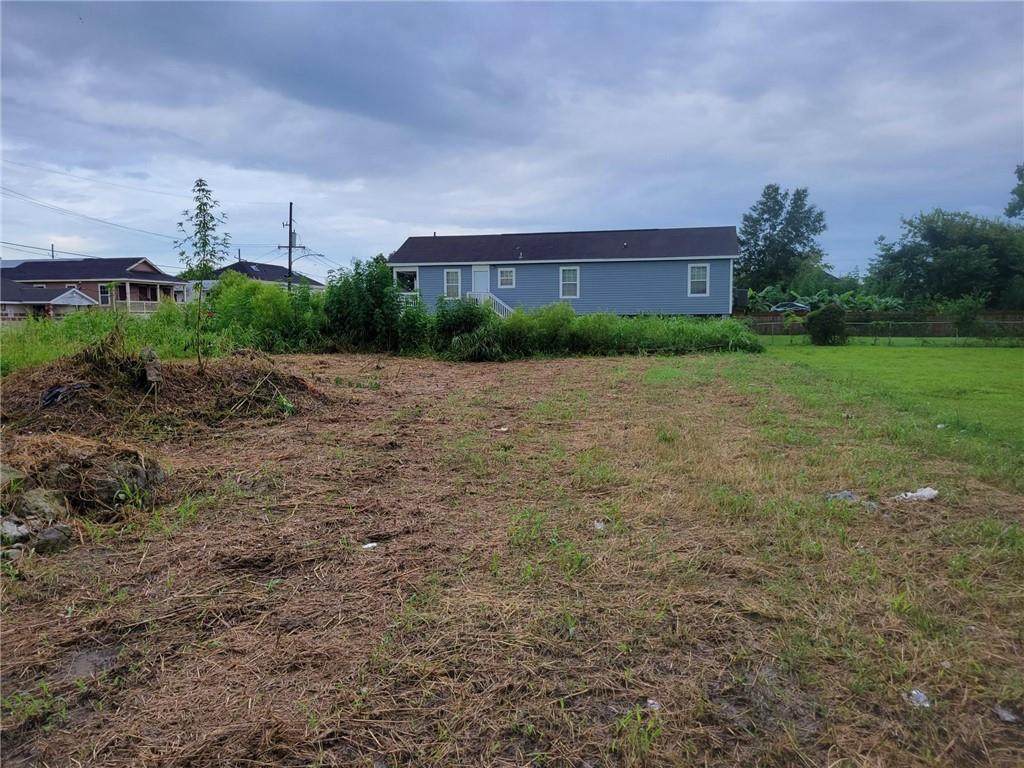 3404 Jackson Avenue - Photo 1