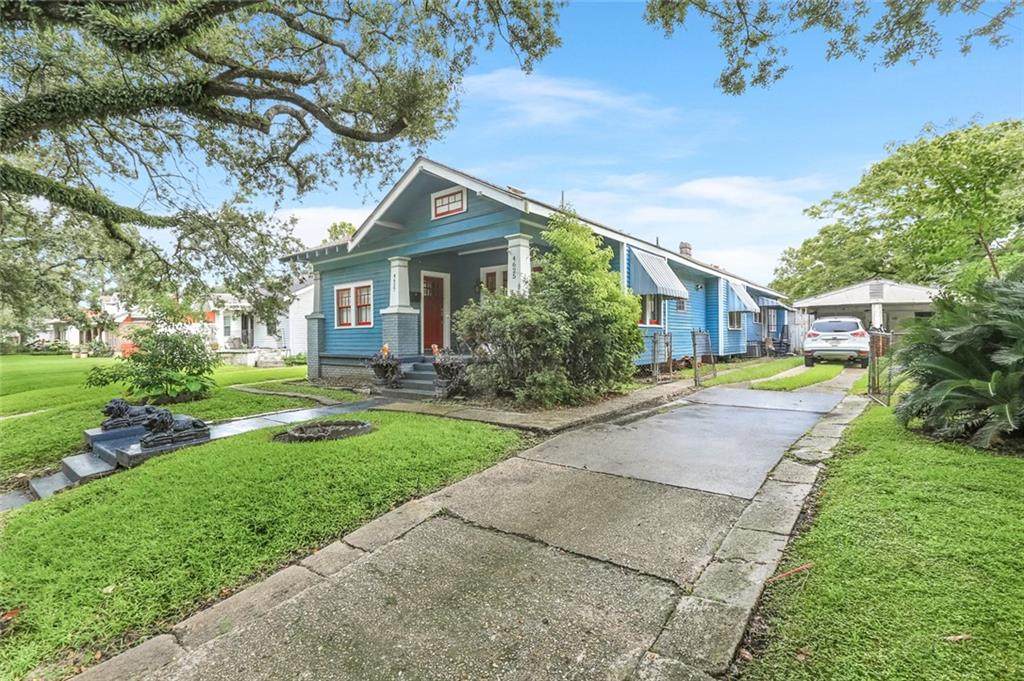4627 Franklin Avenue - Photo 1