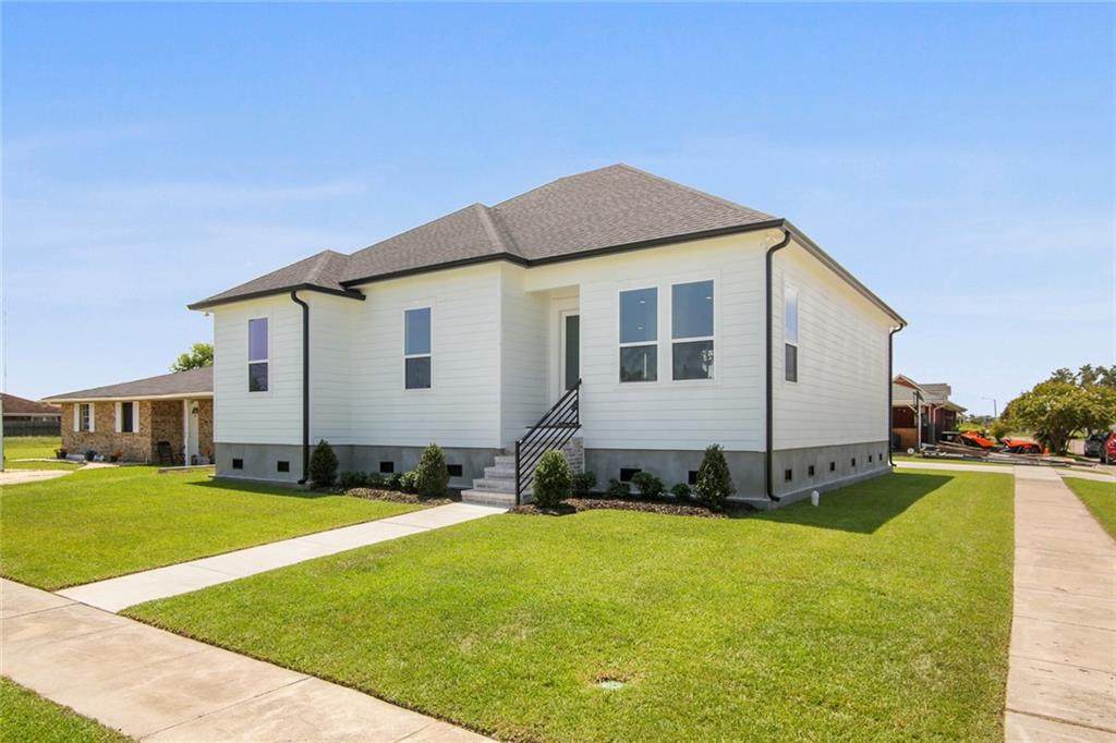 8500 Squadron Drive - Photo 1