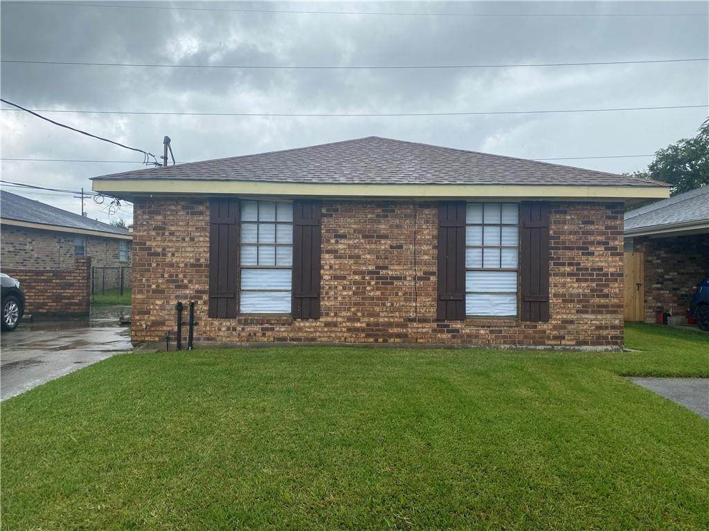 2824 Pakenham Drive - Photo 1