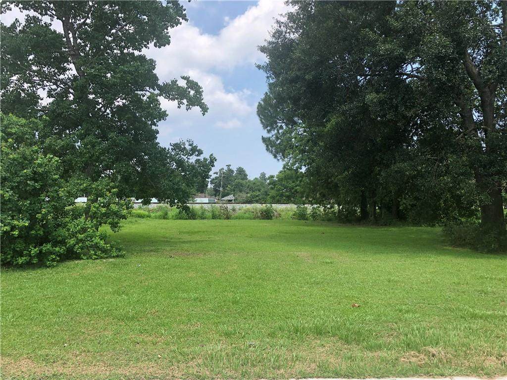 1510 Alexander - Photo 1