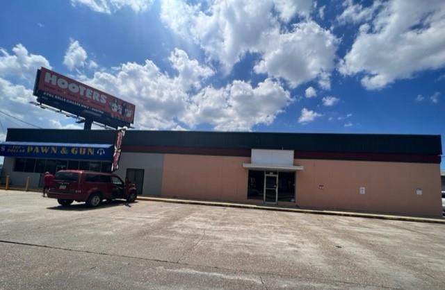 51 Westbank Expressway - Photo 1