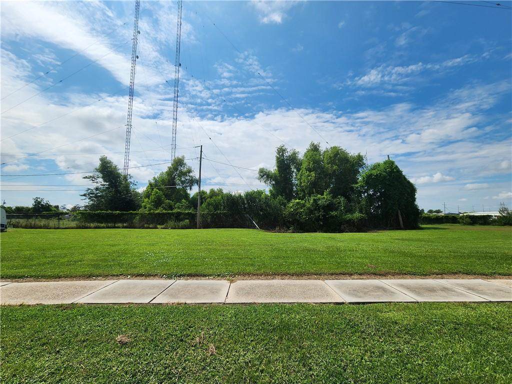 704 Daryl Drive - Photo 1