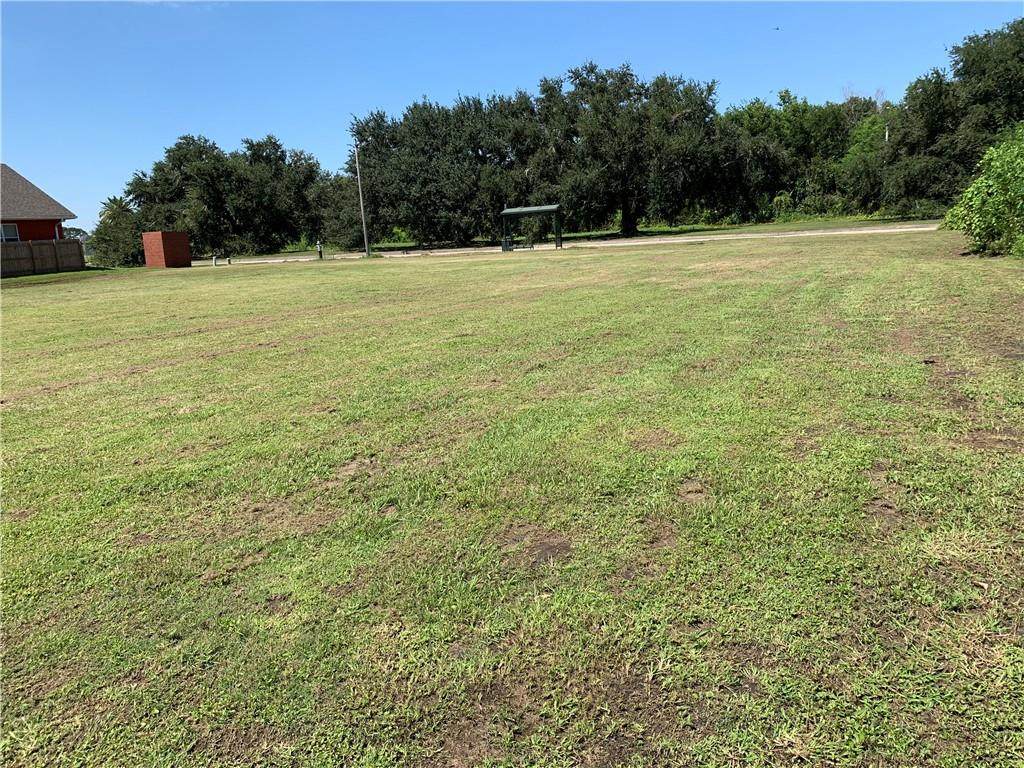 40733 Lake Forest Boulevard - Photo 1