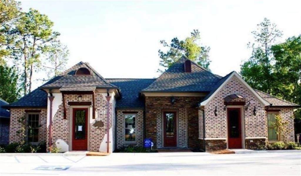 204 Village Circle Circle - Photo 1