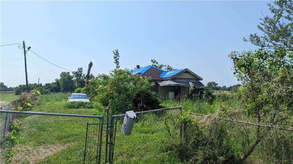 6221 River Road - Photo 1