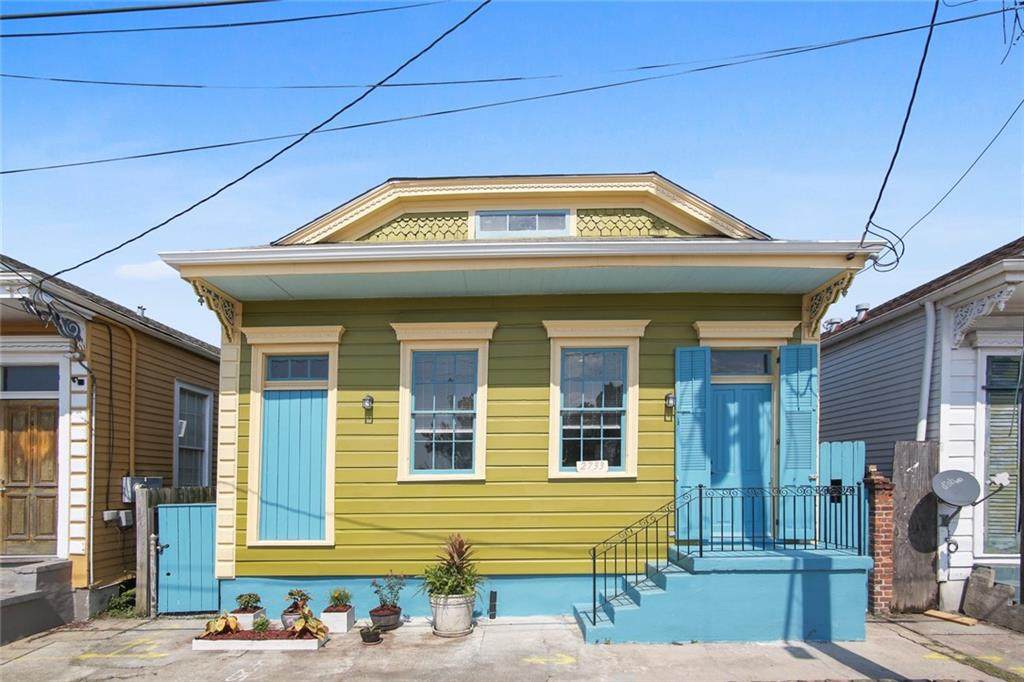 2733 St Peter Street - Photo 1