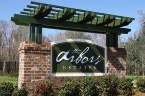 39 Arbor Lane - Photo 1