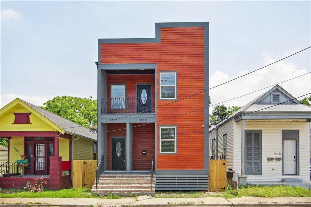 2321-23 Leonidas Street - Photo 1