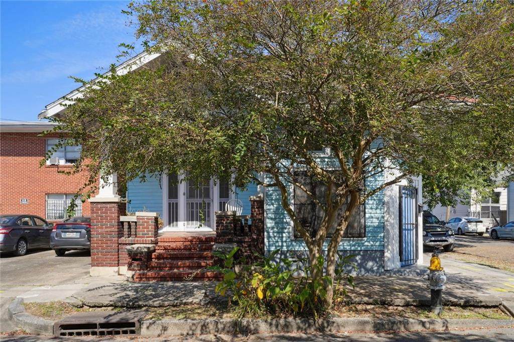 2901 03 Carondelet Street - Photo 1