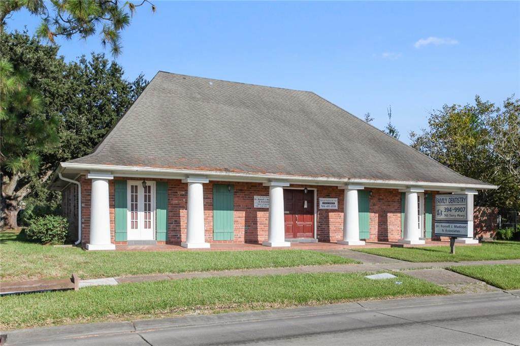743 Terry Parkway - Photo 1