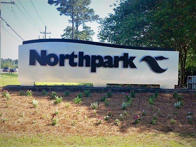 114 Northpark Boulevard - Photo 1