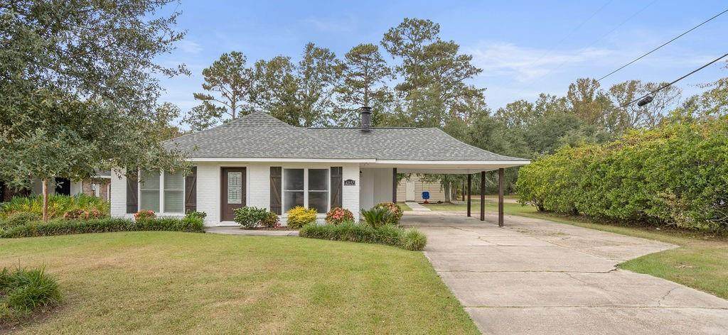 42157 Cottonwood Drive - Photo 1