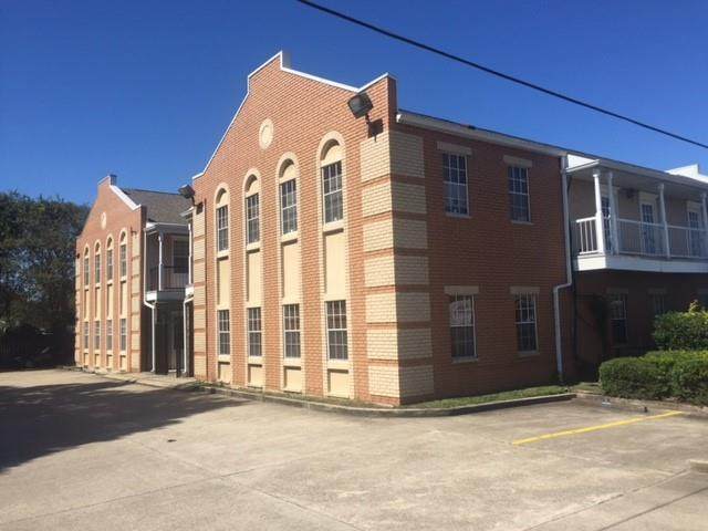2002 20TH Street - Photo 1